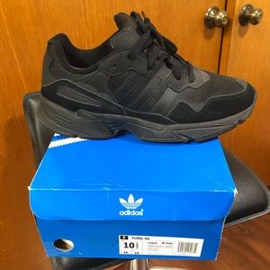 Adidas Yung 96 in all black size 10.5 negotiable